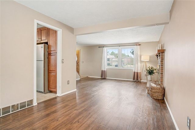 140 Overland, Henrietta, NY 14586