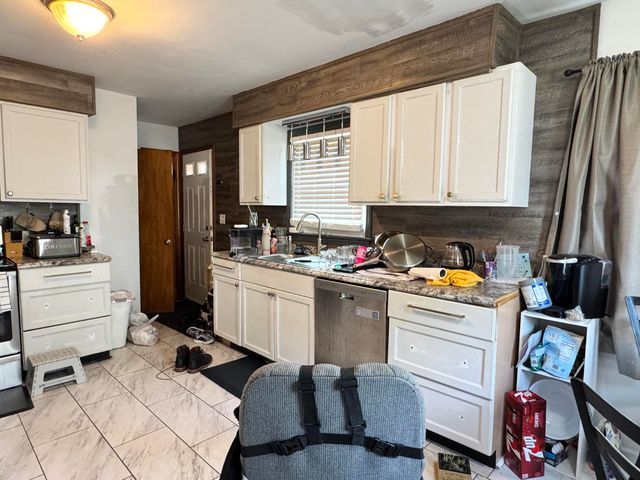 3015 Buchanan Avenue Sw, City Of Wyoming, MI 49548