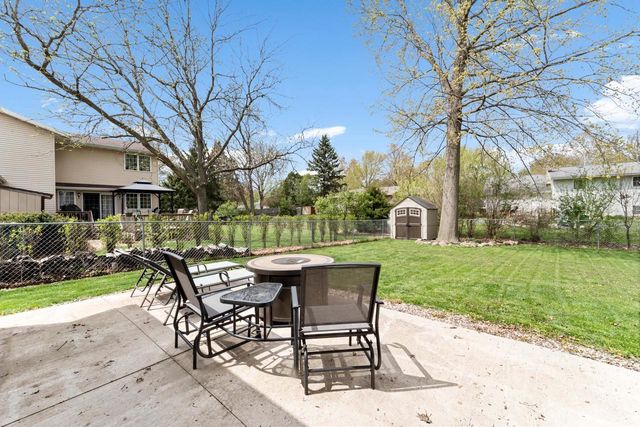 1502 Briar Lane, Sun Prairie, WI 53590