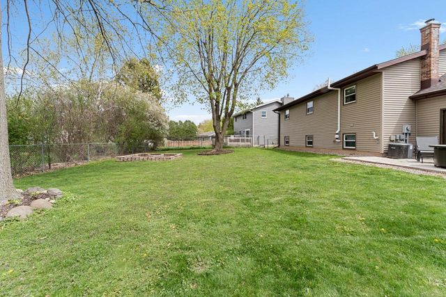 1502 Briar Lane, Sun Prairie, WI 53590