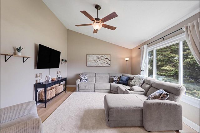 1502 Briar Lane, Sun Prairie, WI 53590