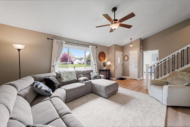 1502 Briar Lane, Sun Prairie, WI 53590