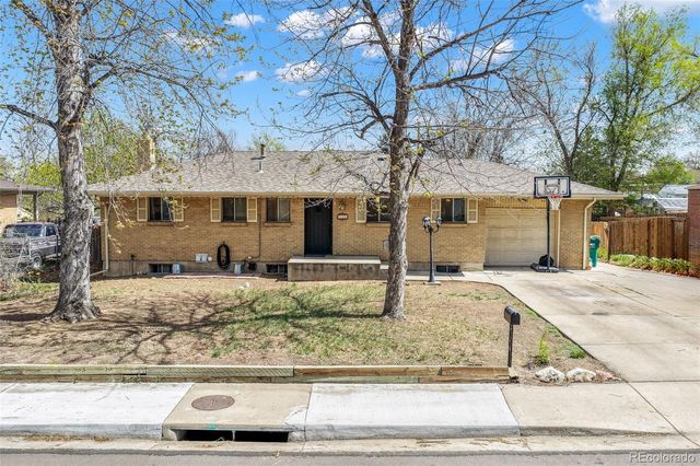 140 S Kendall Street, Lakewood, CO 80226