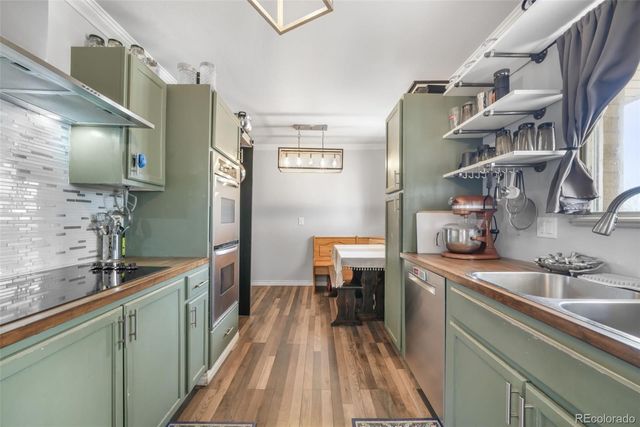 140 S Kendall Street, Lakewood, CO 80226