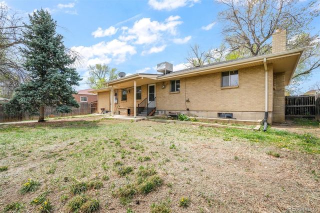 140 S Kendall Street, Lakewood, CO 80226