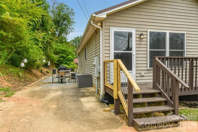 110 West Lane, Brevard, NC 28712