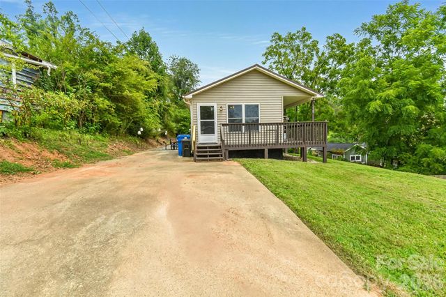 110 West Lane, Brevard, NC 28712