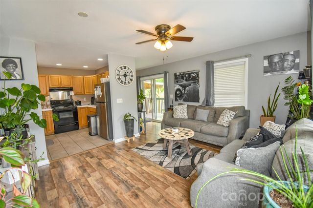 110 West Lane, Brevard, NC 28712