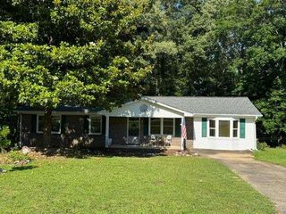 131 Berry Road, Cedartown, GA 30125
