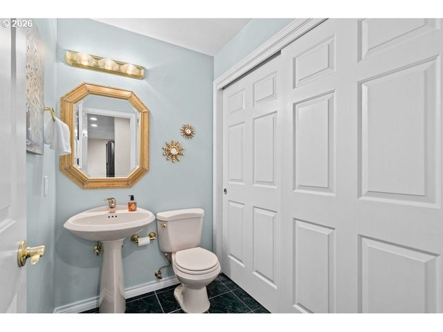 45 Eagle Crest Dr 514, Lake Oswego, OR 97035