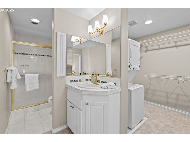 45 Eagle Crest Dr 514, Lake Oswego, OR 97035