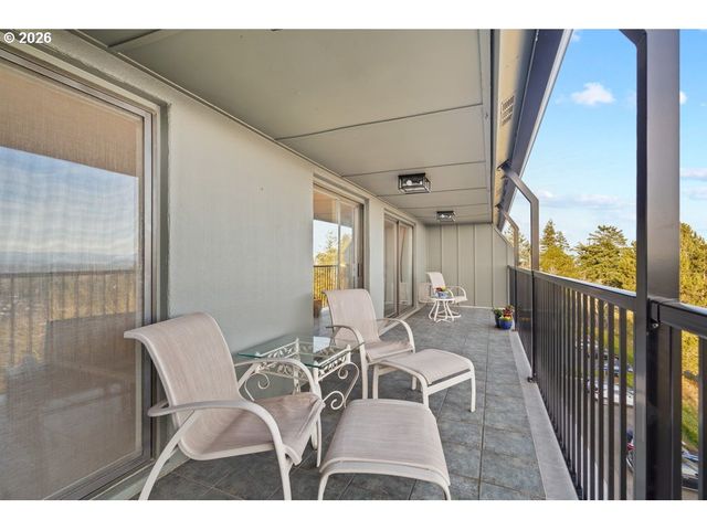 45 Eagle Crest Dr 514, Lake Oswego, OR 97035