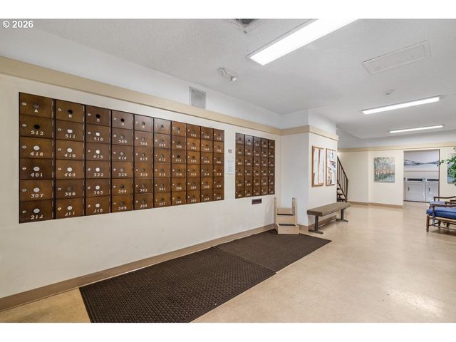 45 Eagle Crest Dr 514, Lake Oswego, OR 97035