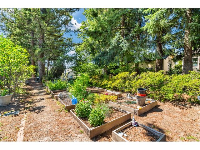 45 Eagle Crest Dr 514, Lake Oswego, OR 97035