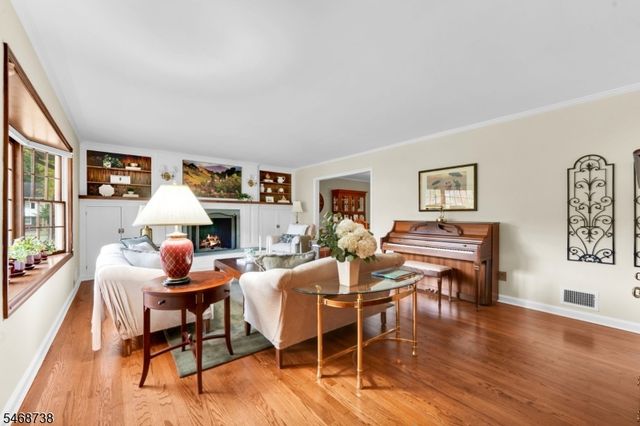 1430 Sylvan Ln, Scotch Plains Twp., NJ 07076