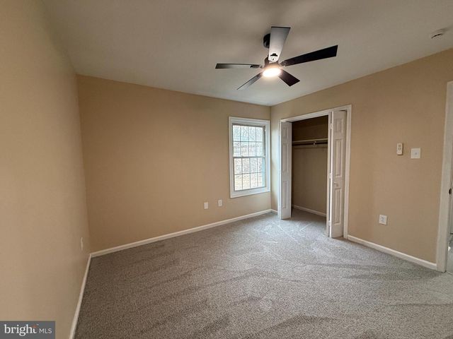 2409 QUAIL OAK DR, Ruther Glen, VA 22546