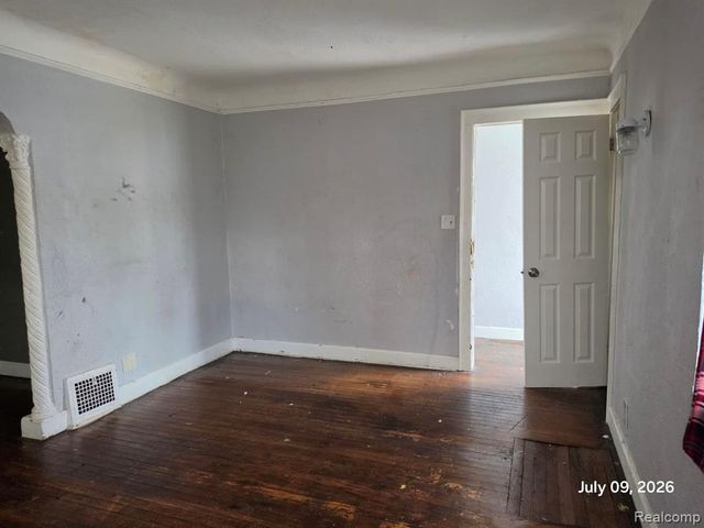 15730 Ohio Street, Detroit, MI 48238