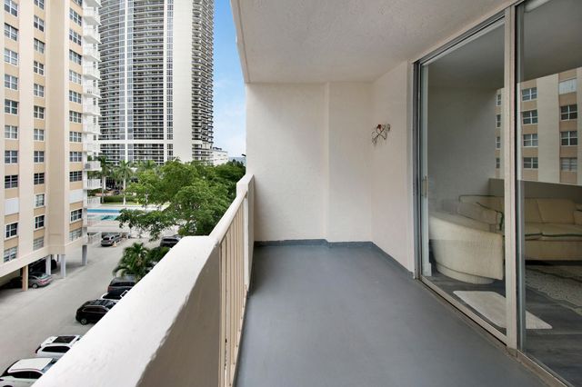 1865 S Ocean Drive 6c, Hallandale Beach, FL 33009