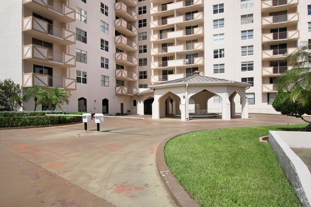 1865 S Ocean Drive 6c, Hallandale Beach, FL 33009