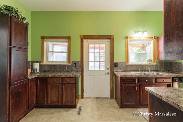 917 S Bridge Street, Belding, MI 48809