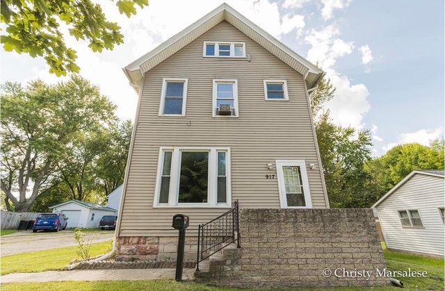 917 S Bridge Street, Belding, MI 48809