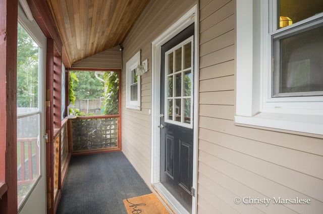 917 S Bridge Street, Belding, MI 48809