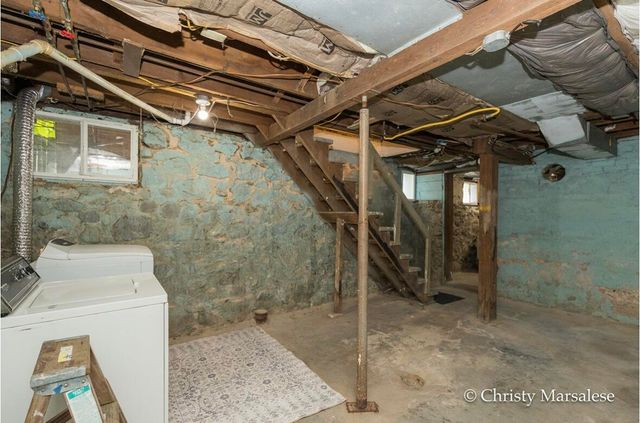 917 S Bridge Street, Belding, MI 48809