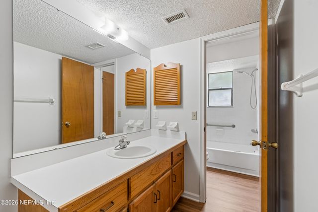 702 MEADOWBROOK Drive 2, Orange Park, FL 32073