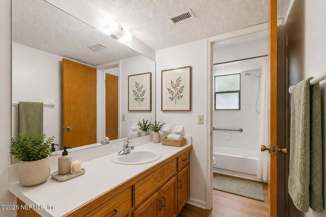 702 MEADOWBROOK Drive 2, Orange Park, FL 32073
