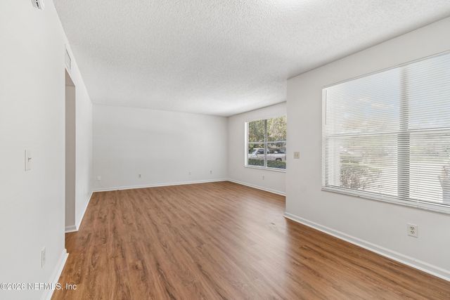 702 MEADOWBROOK Drive 2, Orange Park, FL 32073