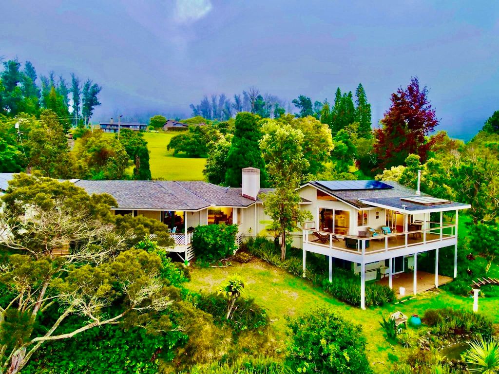 17526 Haleakala Hwy, Kula, HI 96790