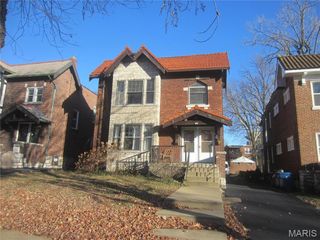 1018 Claytonia, St Louis, MO 63117