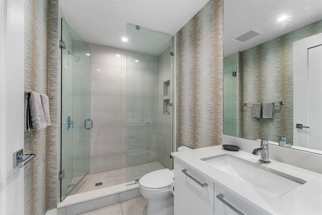 5000 N Ocean Drive 1003, Singer Island, FL 33404
