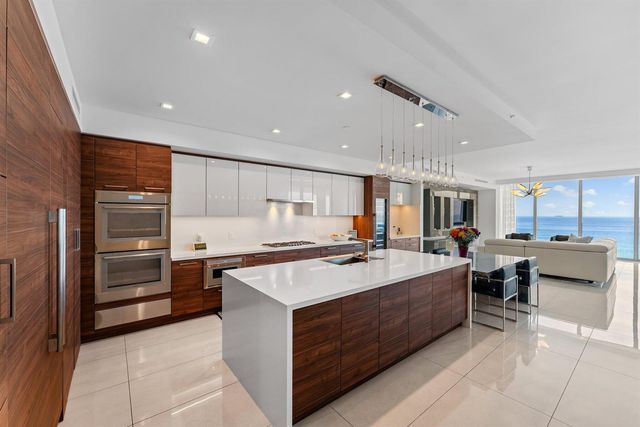 5000 N Ocean Drive 1003, Singer Island, FL 33404