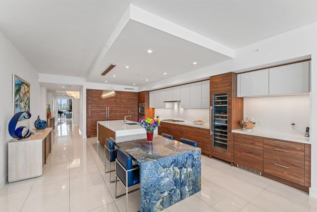 5000 N Ocean Drive 1003, Singer Island, FL 33404