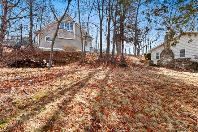 5141 EDGEWATER BEACH ROAD, Green Bay, WI 54311