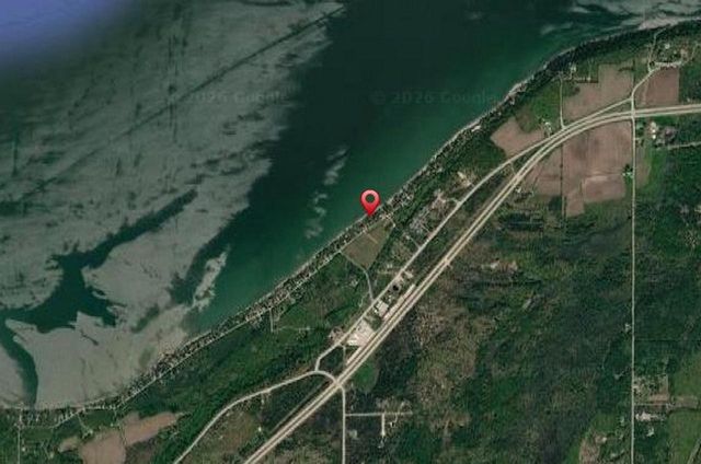 5141 EDGEWATER BEACH ROAD, Green Bay, WI 54311