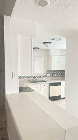 2743 Flintrock Circle, Houston, TX 77067