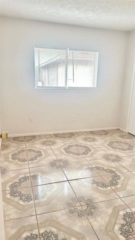 2743 Flintrock Circle, Houston, TX 77067