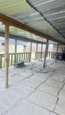 2743 Flintrock Circle, Houston, TX 77067