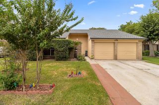 2743 Flintrock Circle, Houston, TX 77067