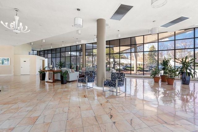 250 Hammond Pond Parkway 907N, Newton, MA 02467