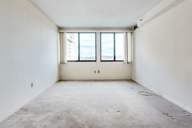 250 Hammond Pond Parkway 907N, Newton, MA 02467