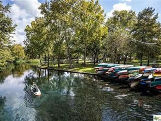 972 Allen Ave, New Braunfels, TX 78130