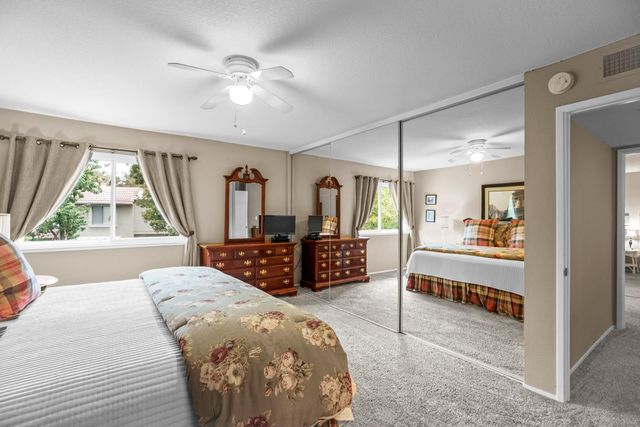 3100 Swallows Nest Dr, Sacramento, CA 95833