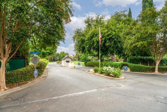 3100 Swallows Nest Dr, Sacramento, CA 95833