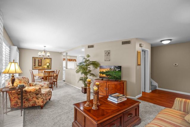 3100 Swallows Nest Dr, Sacramento, CA 95833