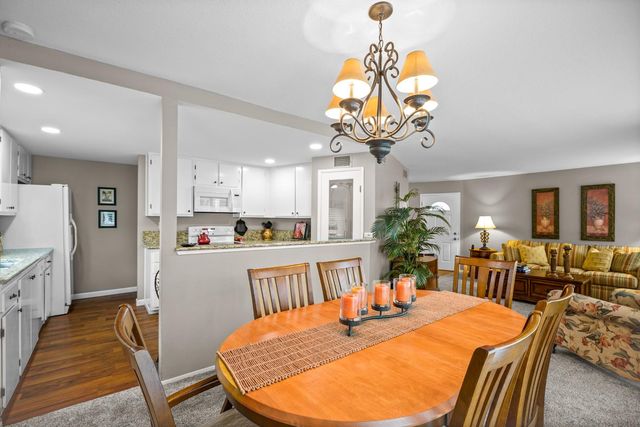 3100 Swallows Nest Dr, Sacramento, CA 95833