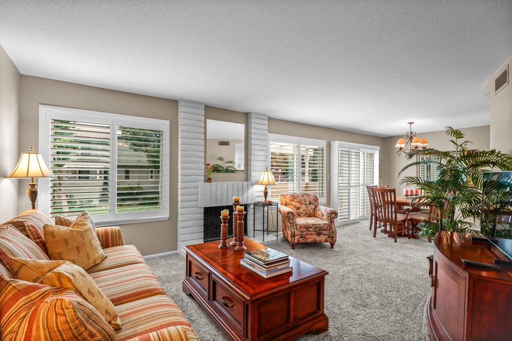 3100 Swallows Nest Dr, Sacramento, CA 95833