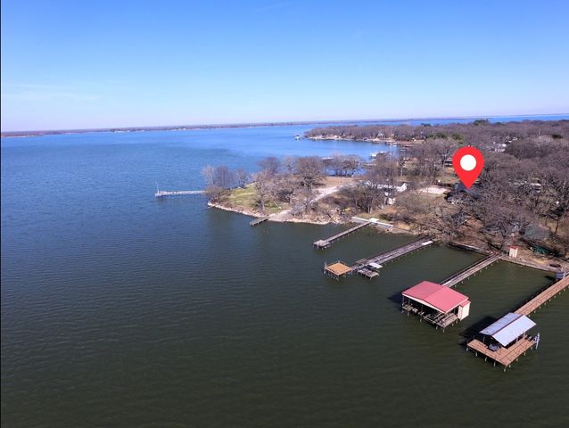 9980 Shoreline Drive, Wills Point, TX 75169